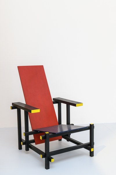 Rood-blauwe stoel